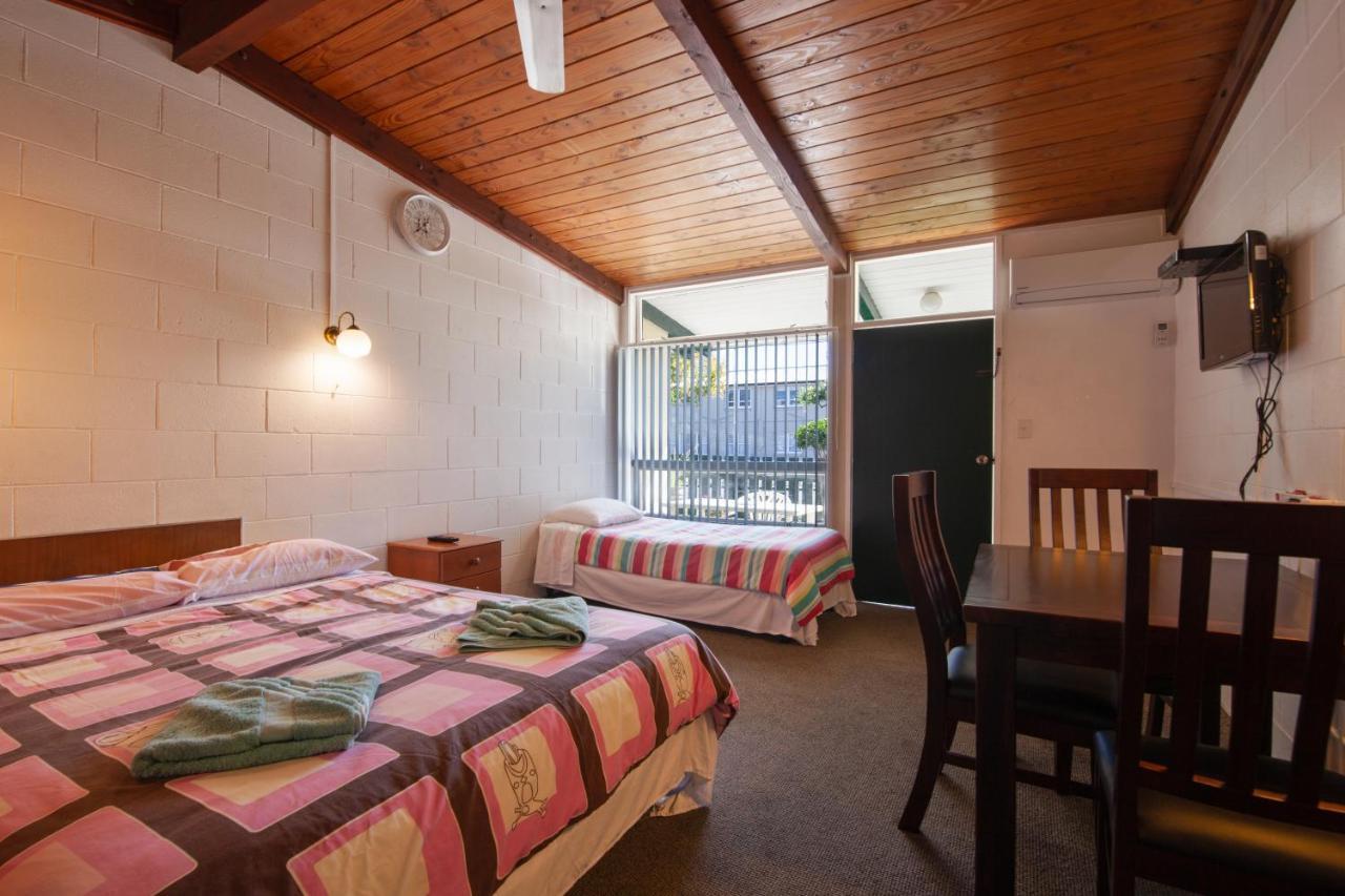 Aaryn Court Motel Роторуа Экстерьер фото