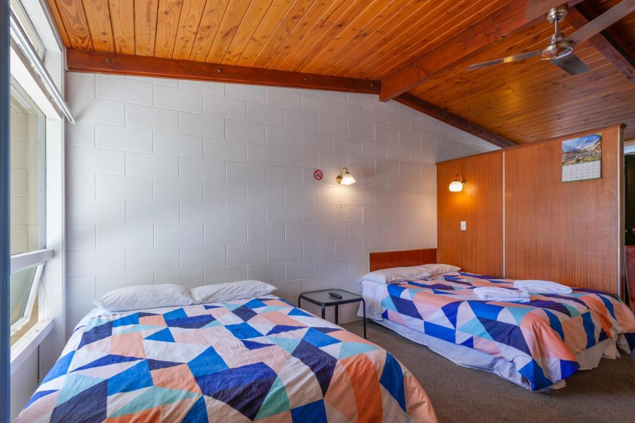 Aaryn Court Motel Роторуа Экстерьер фото