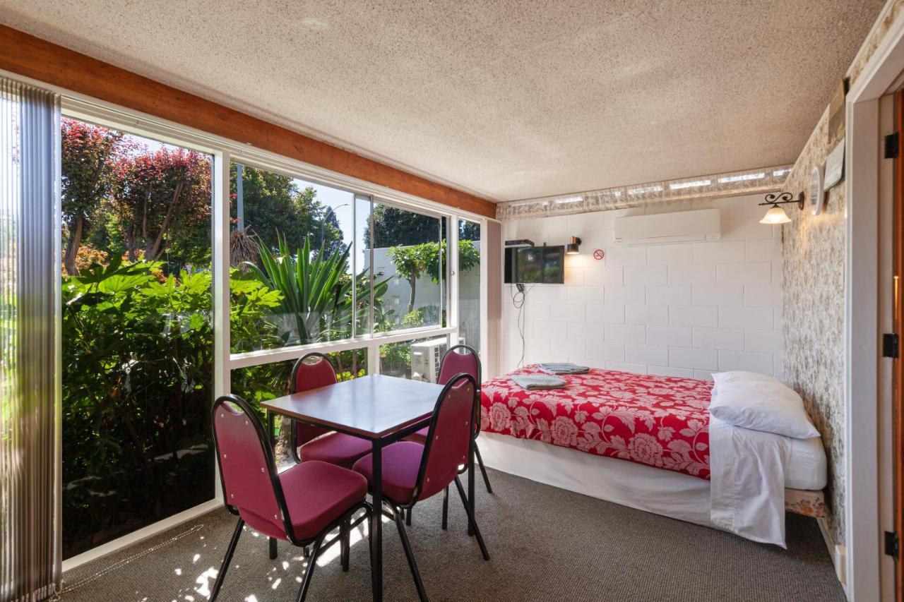 Aaryn Court Motel Роторуа Экстерьер фото
