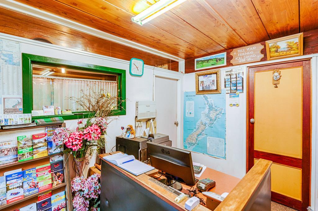 Aaryn Court Motel Роторуа Экстерьер фото